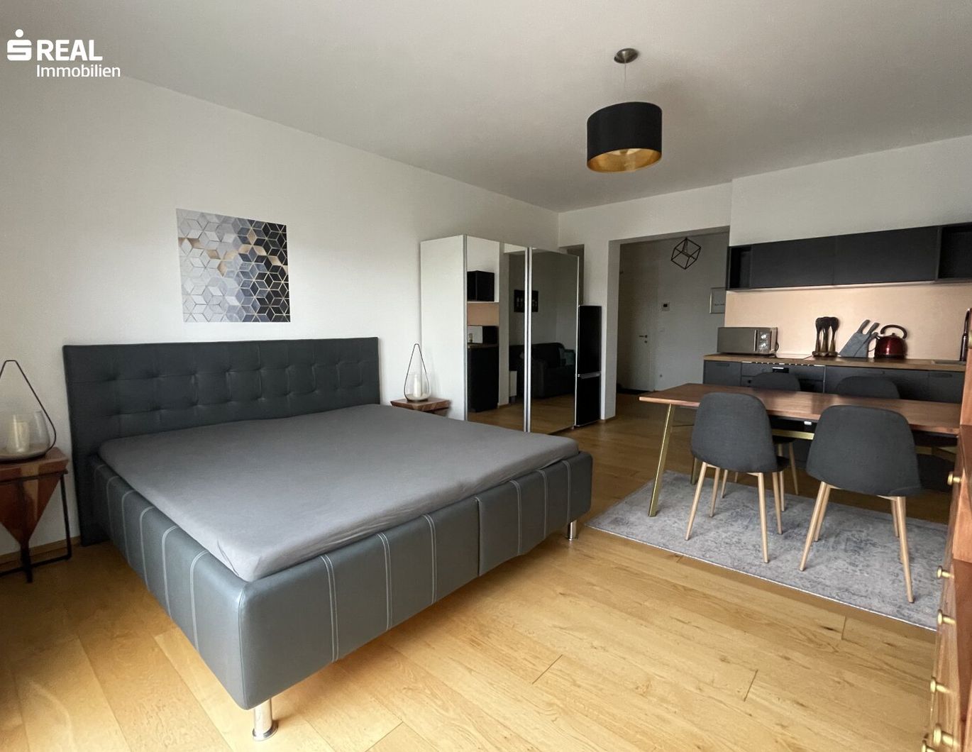 modern möblierte Mietwohnung mit Balkon, Wellnessbereich und Tiefgaragenplatz - Heizkosten inklusive!