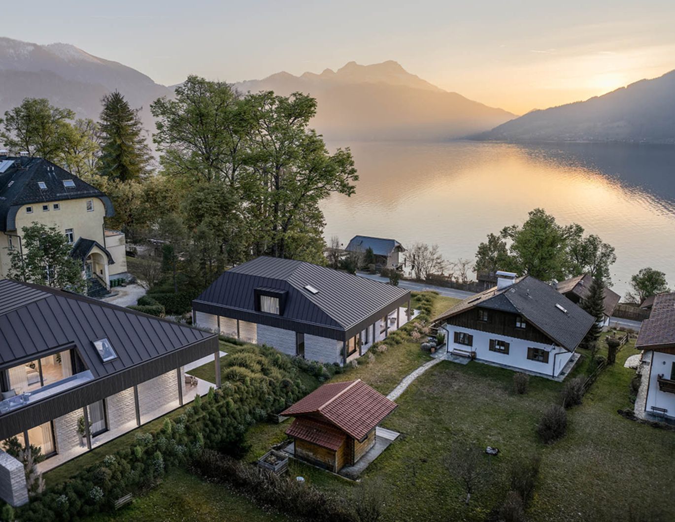 Dolce Vita am glitzernden Attersee! 4-Zimmer Gartenwohnung mit privatem Seezugang