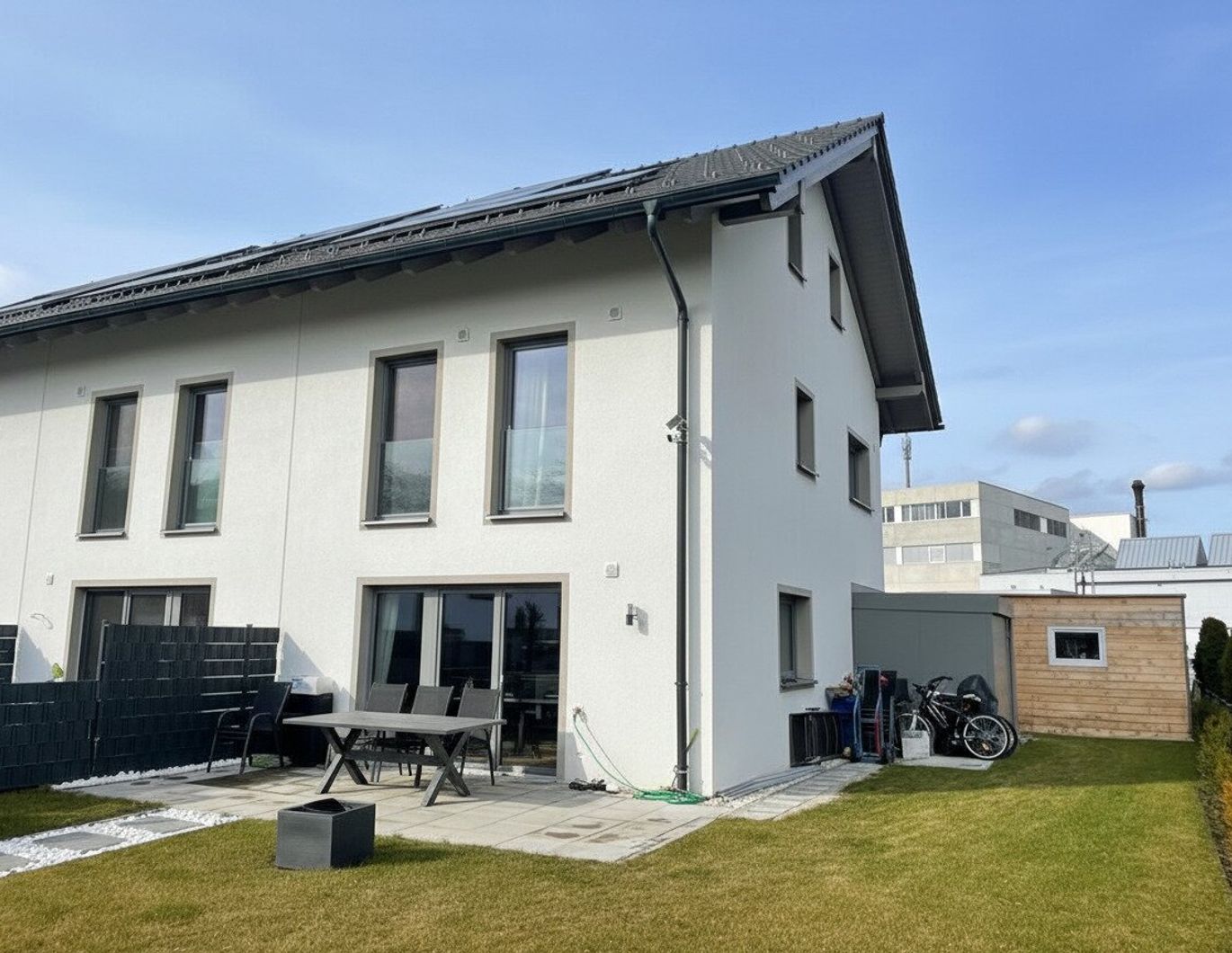 5-Zimmer-Reihenhaus in guter Lage zum Mieten