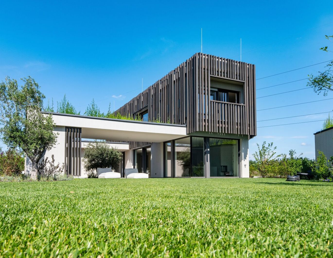 Architektur trifft See - luxuriöses Refugium mit Privatsauna & Atrium