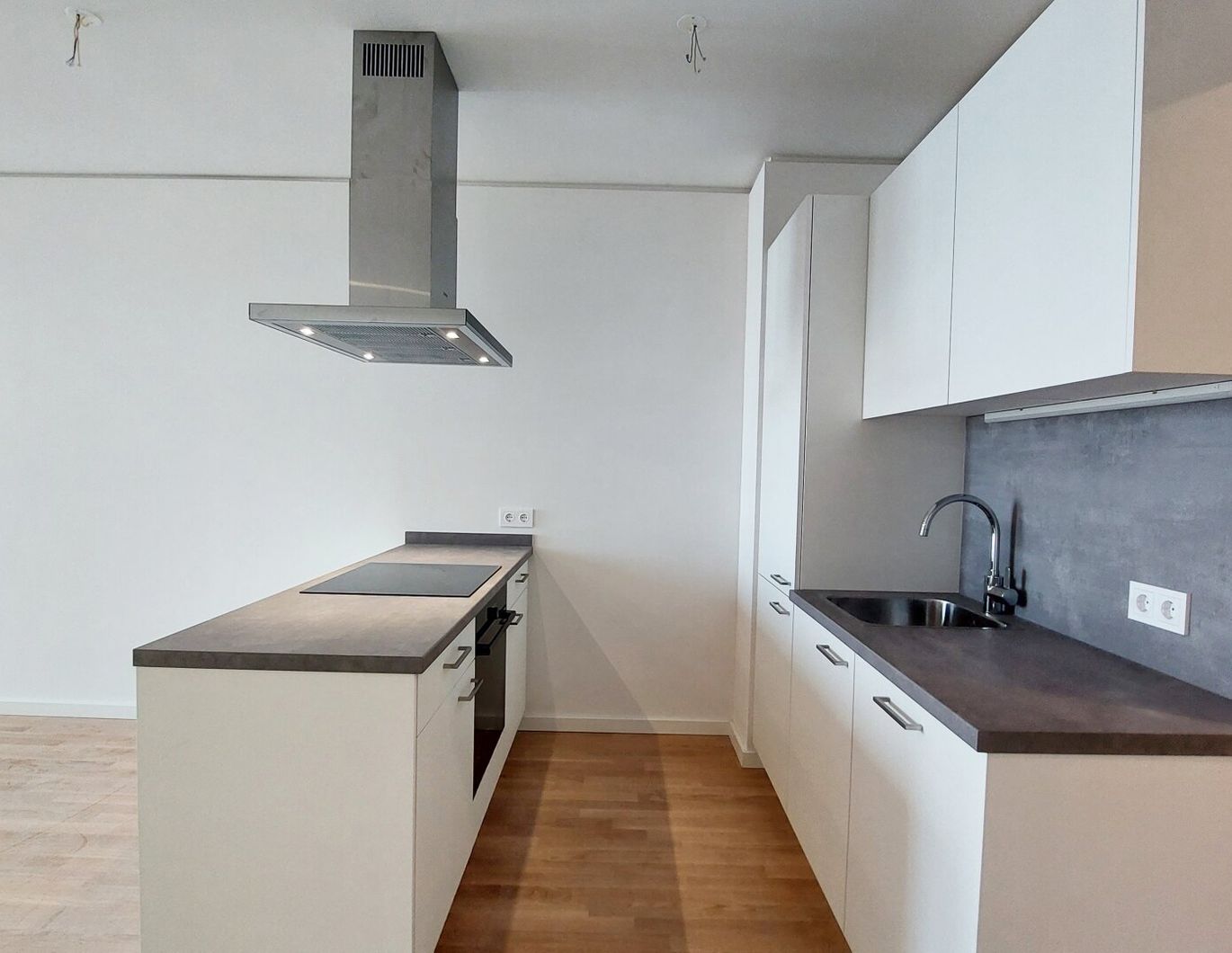 Modernes Wohnen mit Pool & Sauna - TOWER HOMES