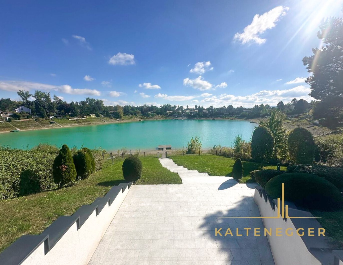 Architektentraum direkt am See