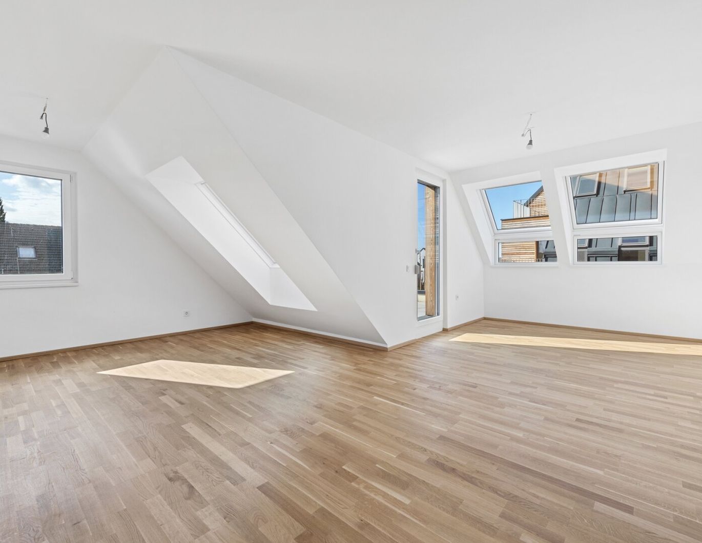 Entzückende Dachgeschoss Wohnung an der Lobau!