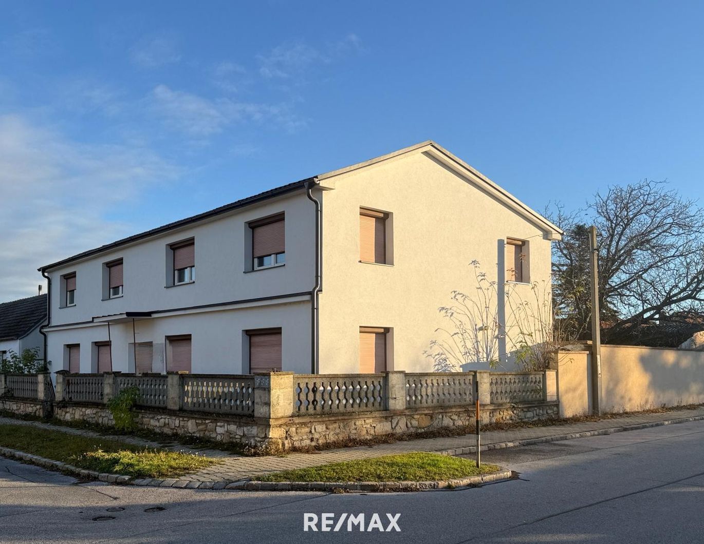 Einfamilienhaus/Mehrfamilienhaus in attraktiver Wohnlage mit viel Platz