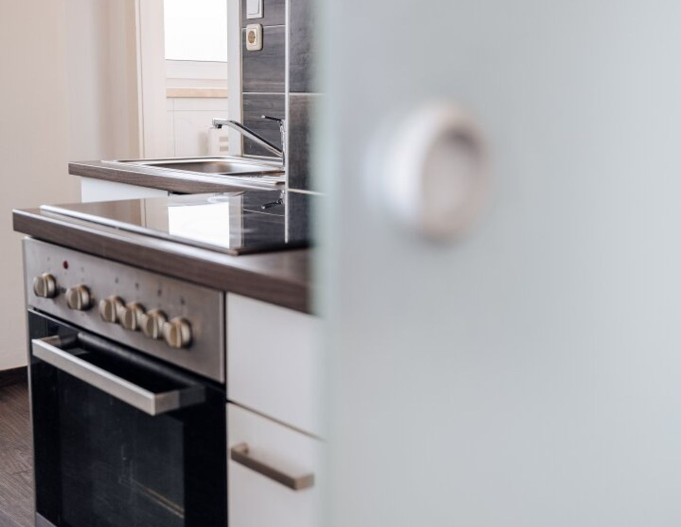 1 MONAT MIETFREI I ZENTRALE LAGE I BALKON I CARPORT OPTIONAL I HAUSTIERE WILLKOMMEN I BODENEBENE DUSCHE I WG TAUGLICH I AB SOFORT VERFÜGBAR I PROJEKT WOHNEN I