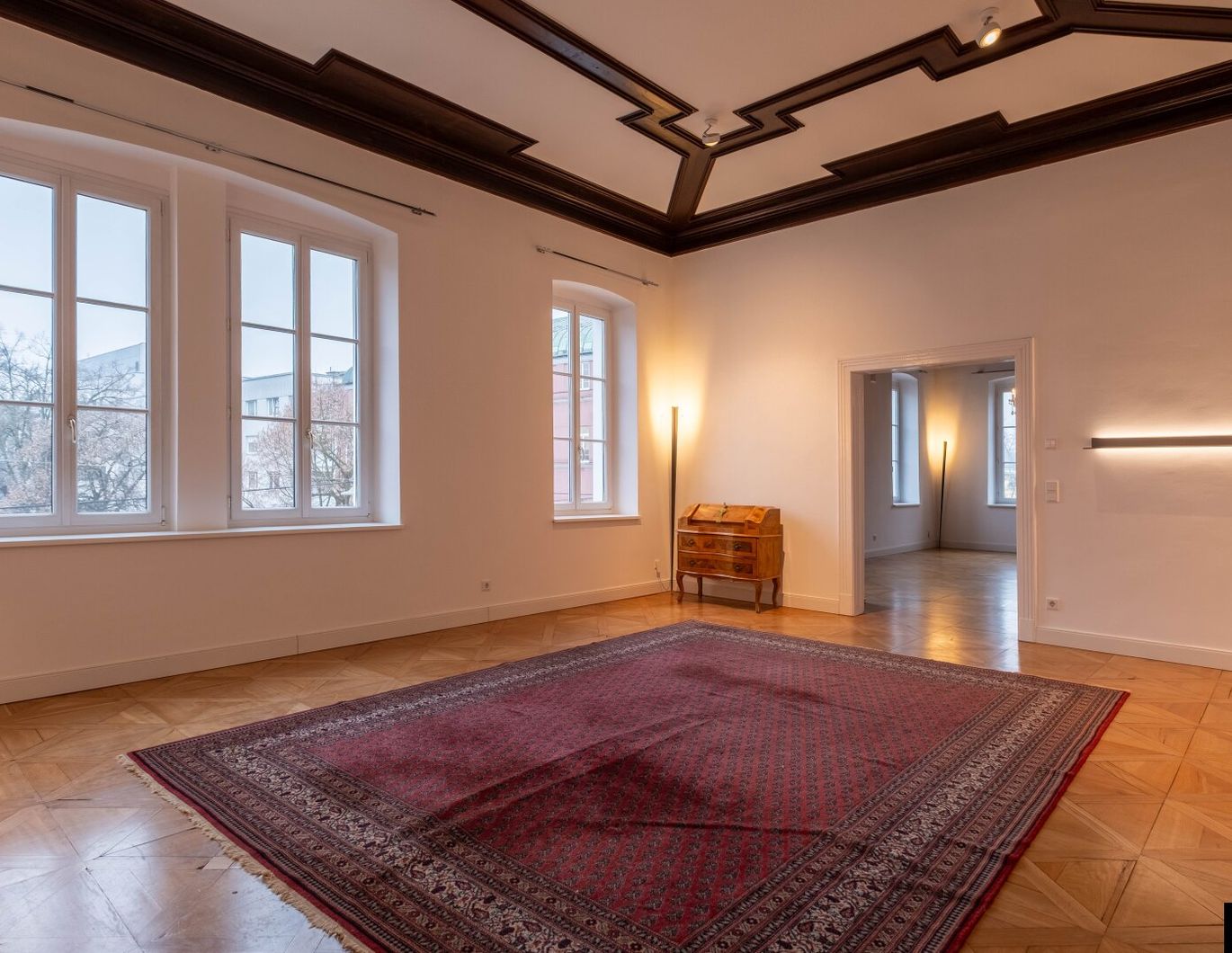 LINZ: Traumhafte Altbauwohnung mit rießen Raumhöhe