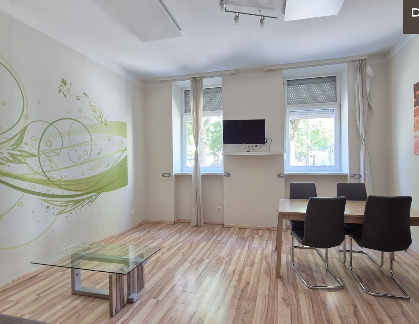 | WOHNUNGEN MIT VIEL POTENTIAL | U-BAHN NÄHE | ALTBAU |