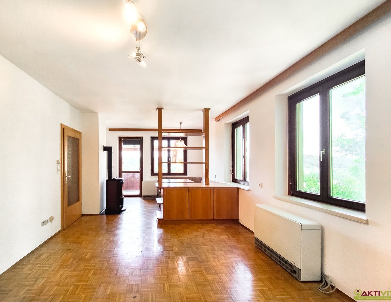 Ruhige 3-Zimmer-Wohnung mit Westbalkon, Fernblick & Parkplatz - Nähe Graz mit Potenzial zur individuellen Gestaltung.