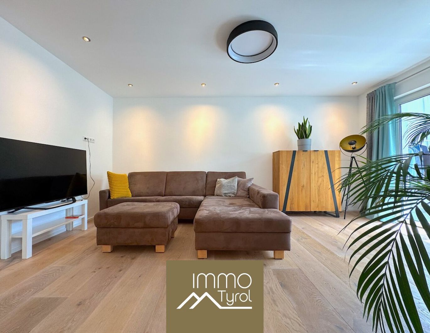 Innsbruck-Pradl: Stilvolle 3-Zimmer-Wohnung mit Loggia