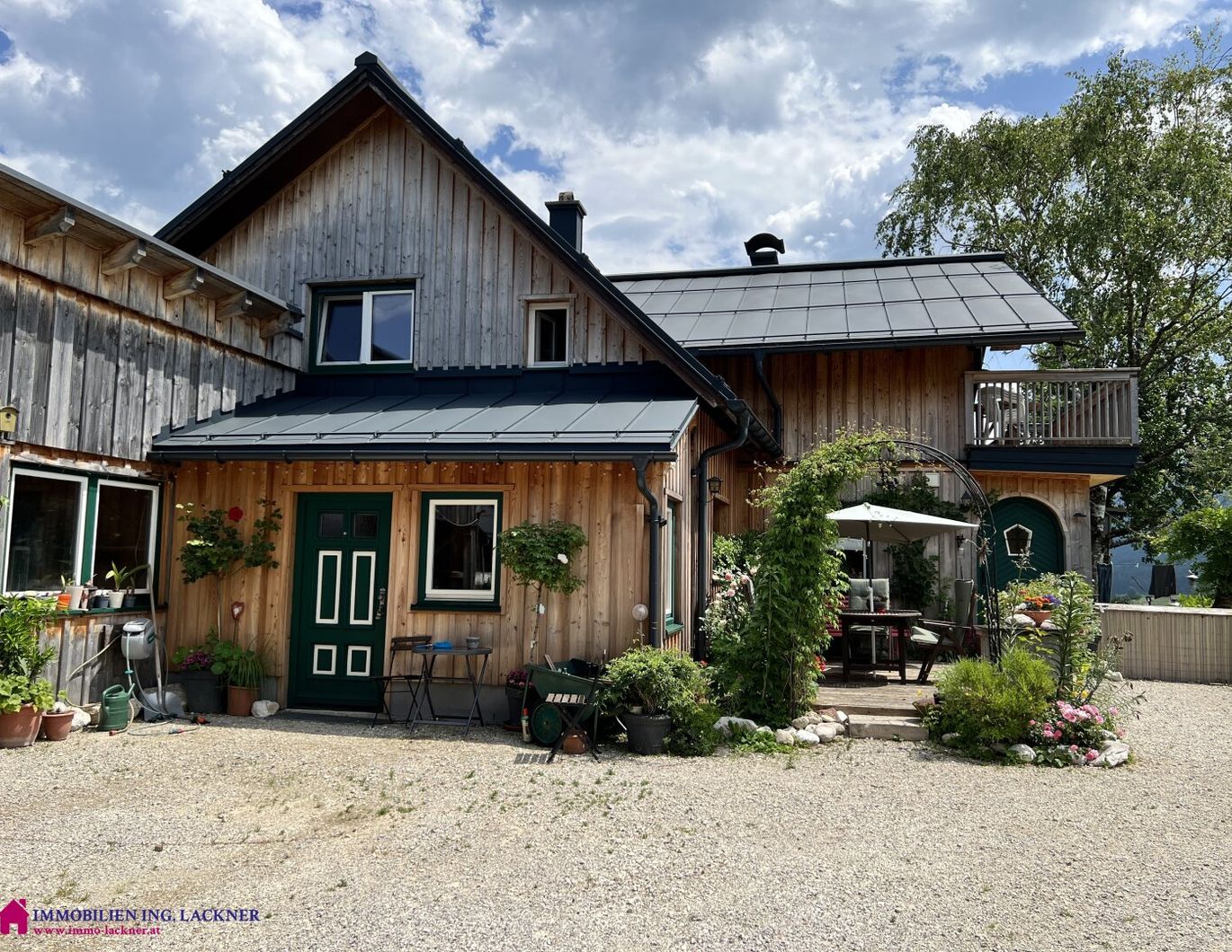Pferdeliebhaber aufgepasst - Top Anwesen mit Stallung und Weiden - Panoramablick