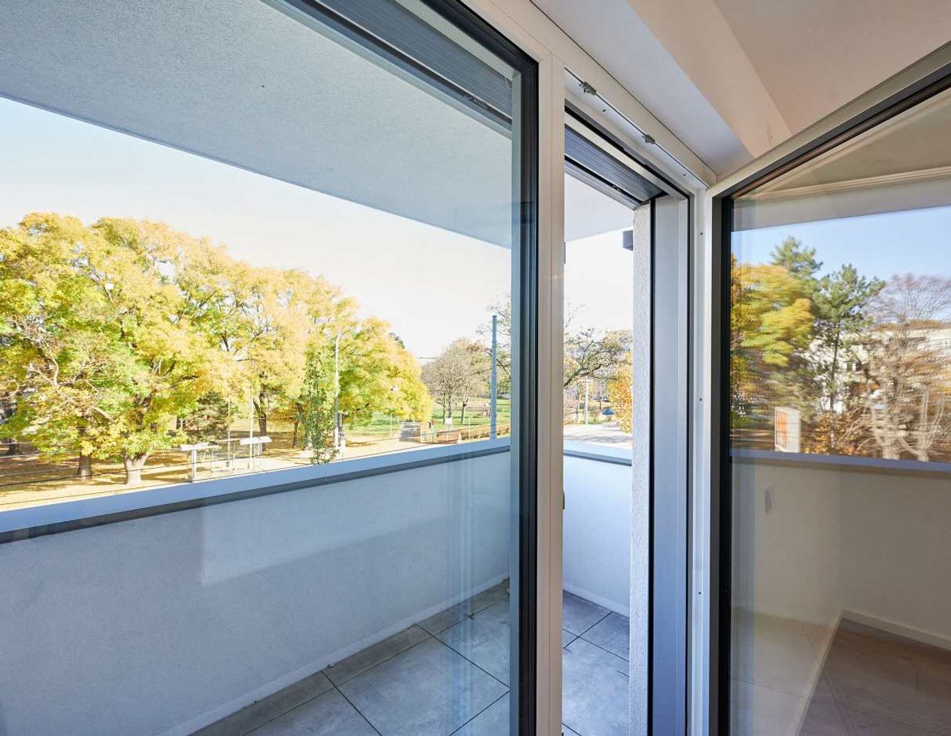 Naturnah & stilvoll - 2-Zimmer-Balkonwohnung mit Parkblick nahe der Donau! ERSTBEZUG!