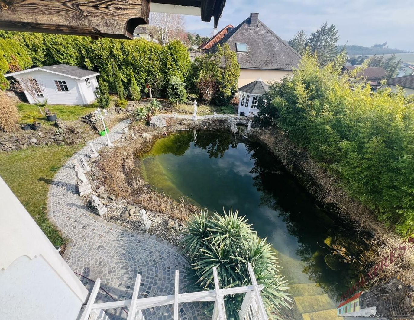 AKTION!! Einfamilienhaus auf Eigengrund mit Gartenparadies in toller Lage!