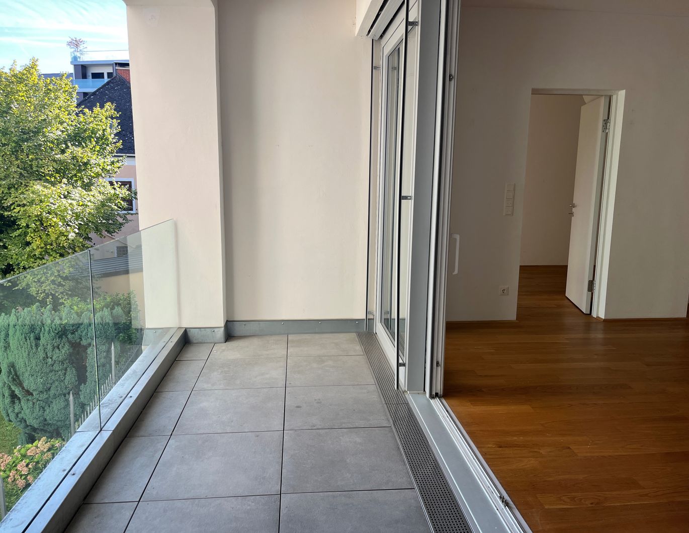Schöne großzügige Wohnung mit Loggia, nahe dem Brucknerhaus