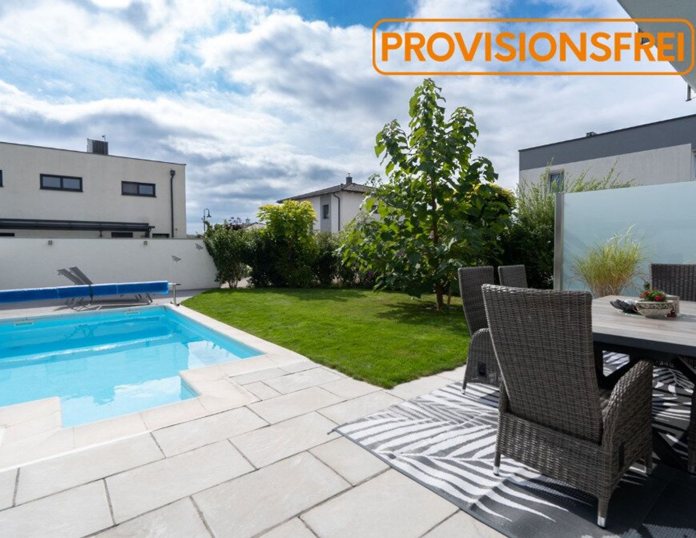 PROVISIONSFREI - Traumhafte Doppelhaushälfte in Rutzing - mit Pool, Kamin und Garten!