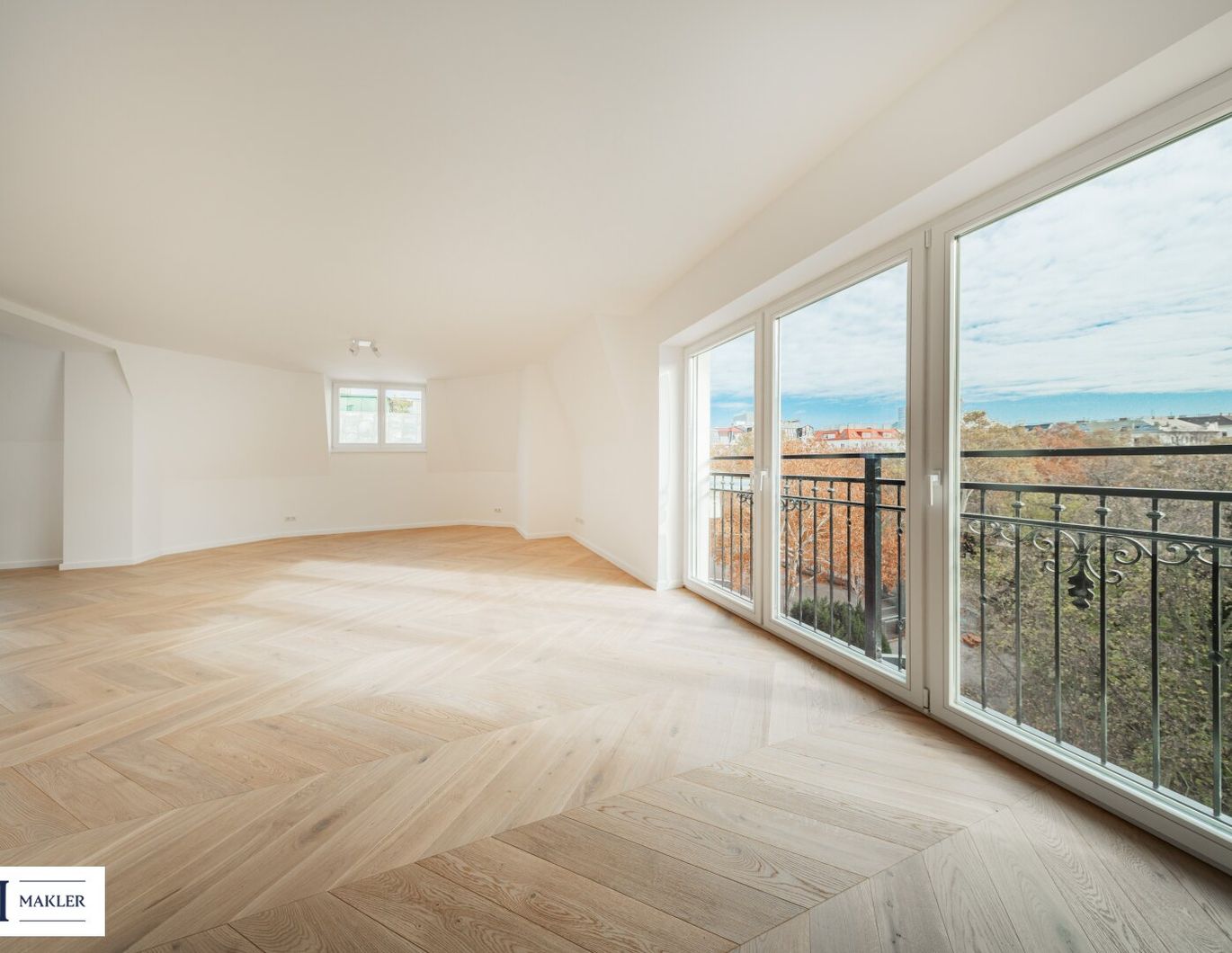 Luxus-Dachgeschoß-Wohnung in exklusiver Lage - 178 m² mit Dachterrasse und Panoramablick über Wien