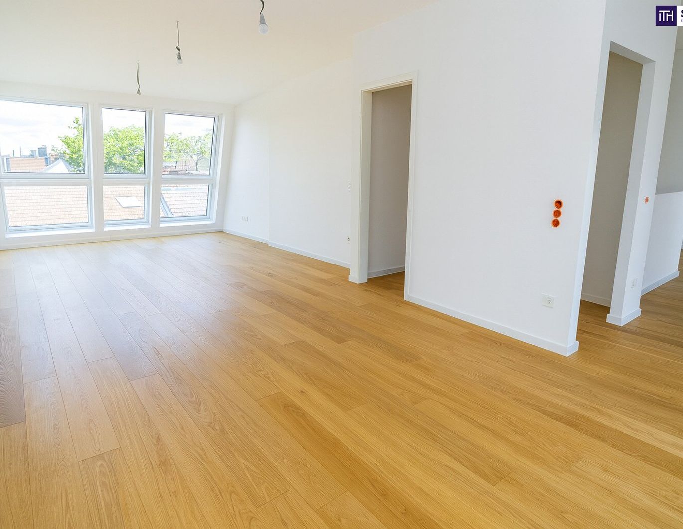 Exklusives Familienparadies über den Dächern - Stilvolle 4-Zimmer-Dachgeschosswohnung mit zwei Terrassen + moderner Luftwärmepumpe + Klimaanlage