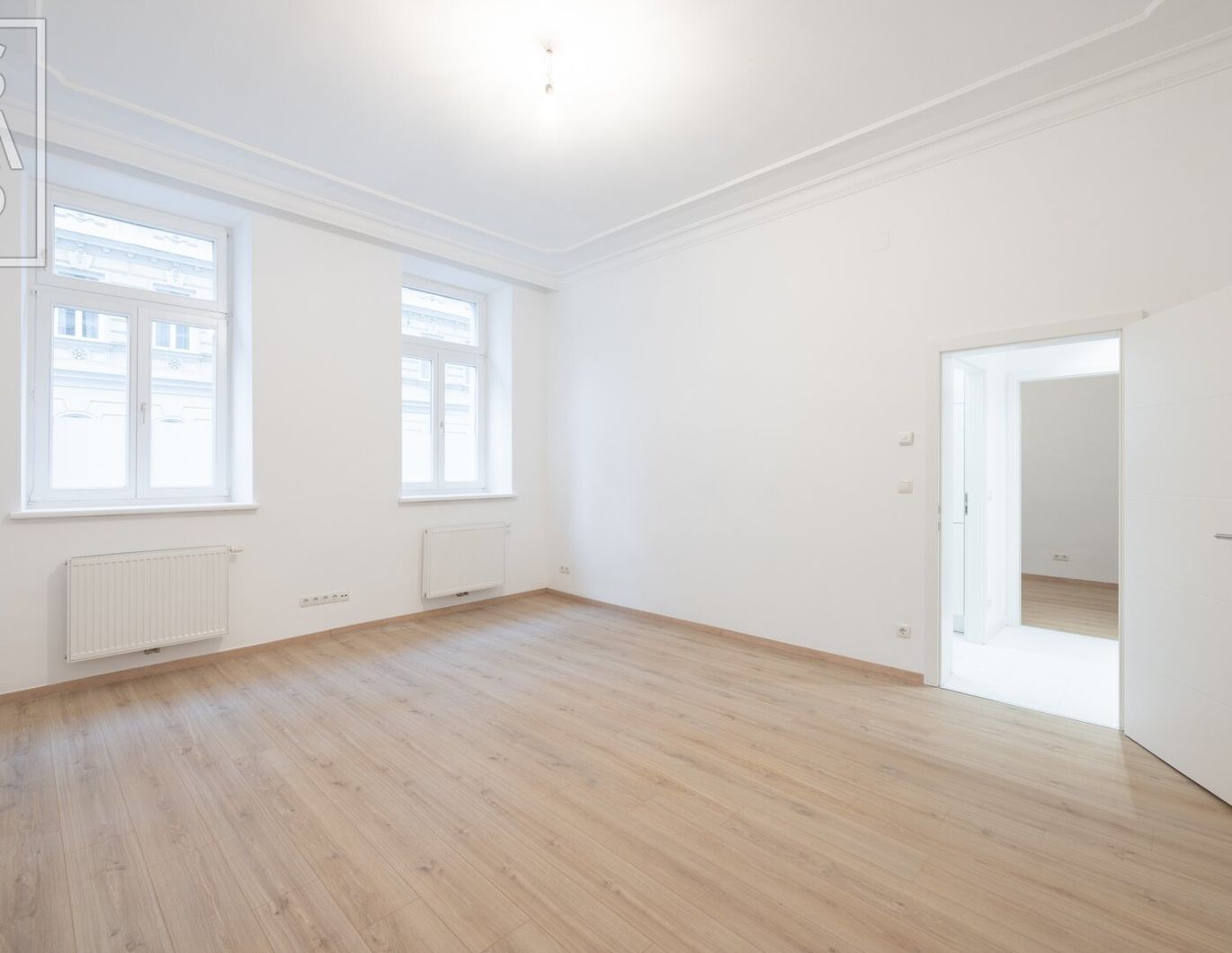 2 ZIMMER ERSTBEZUG IM ALTBAU