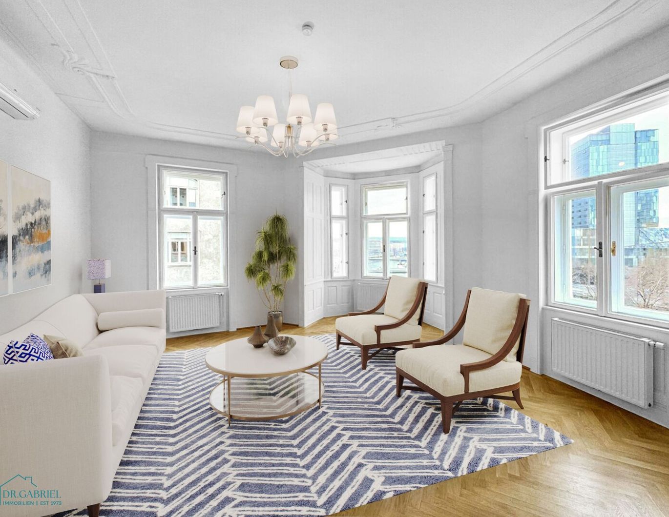 INNENSTADT WOHNUNG MIT KLEINEM BALKON