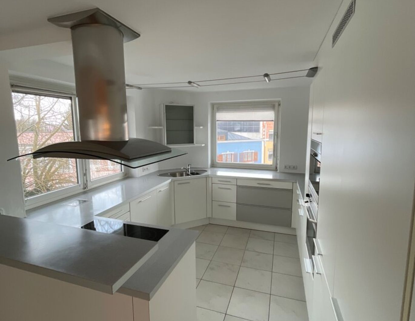 Exklusive, teilmöblierte 3-Zimmer-Wohnung mit Terrasse im Stadtzentrum Ried