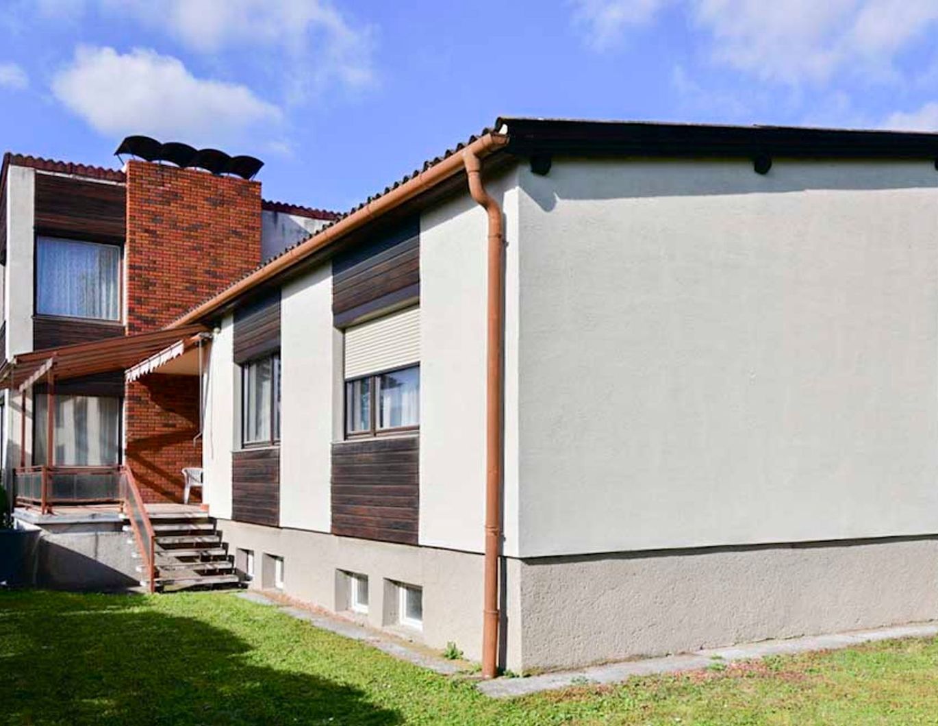 Ihr neues Zuhause: Geräumiges Haus in ruhiger Lage mit schönem Garten