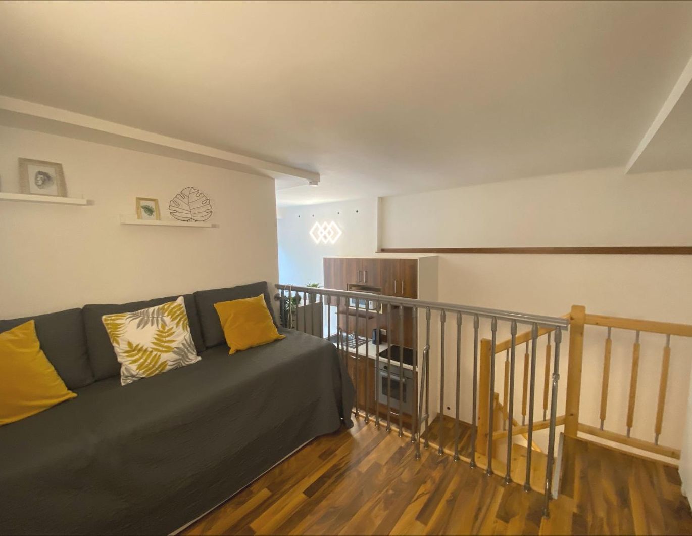 MÖBLIERTER WOHNTRAUM ZUR MIETE! - RUHIGE LAGE UND DOCH ZENTRUMSNAH