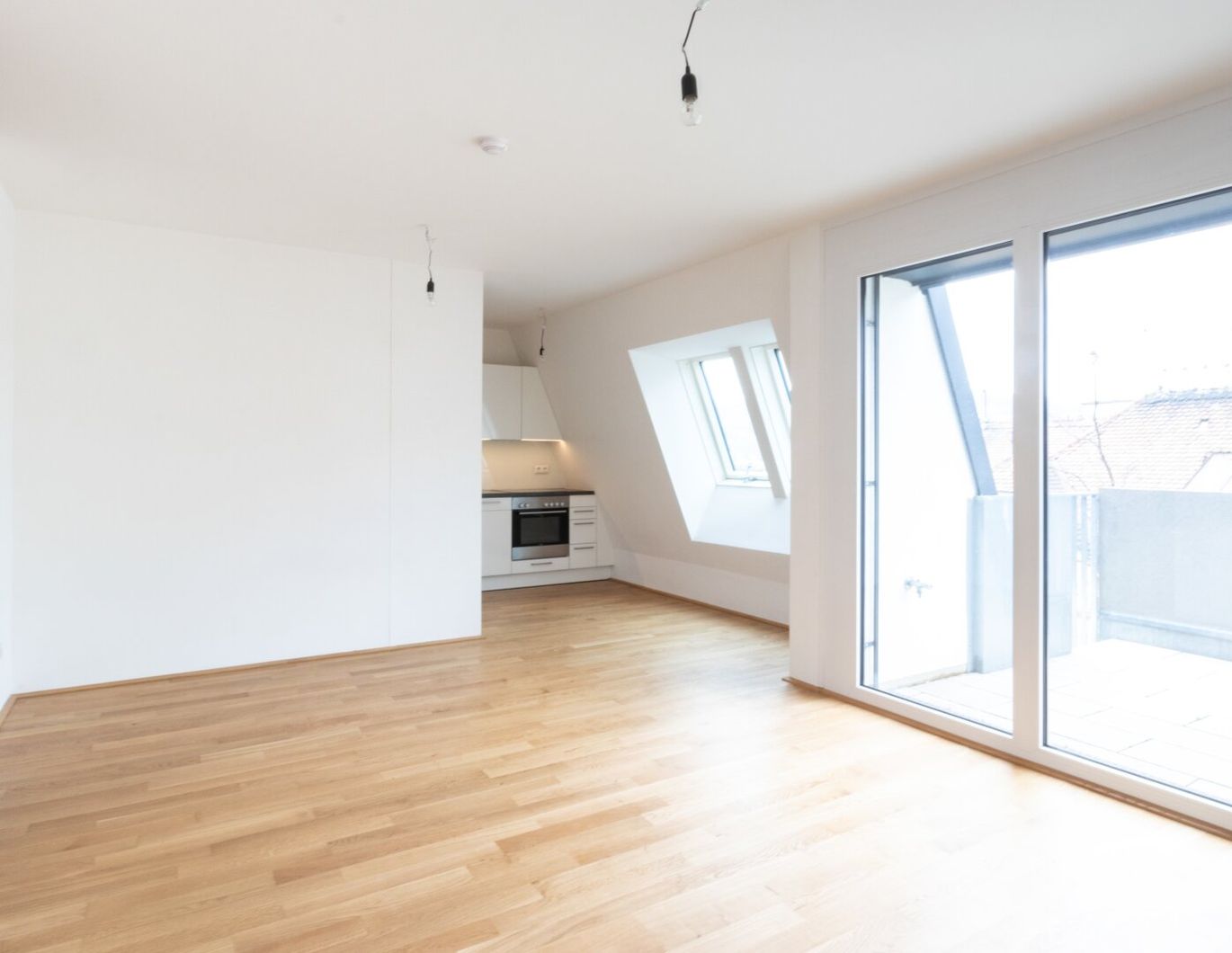 2-Zimmer DG-Wohnung! West-Terrasse mit Fernblick! Erstklassige Ausstattung! ab Dezember