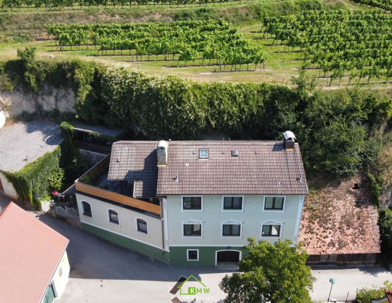 großzügiges Wohnhaus in ruhiger Lage