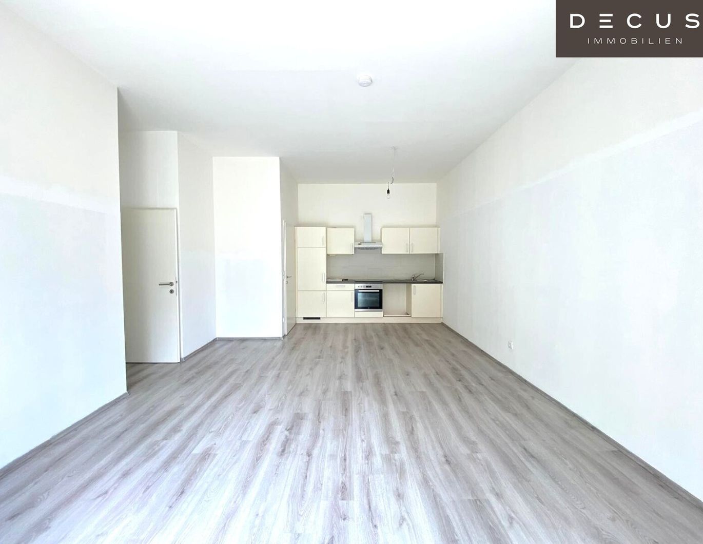 | GARTENWOHNUNG | ZENTRAL UND DOCH SEHR RUHIG | 3 ZIMMER