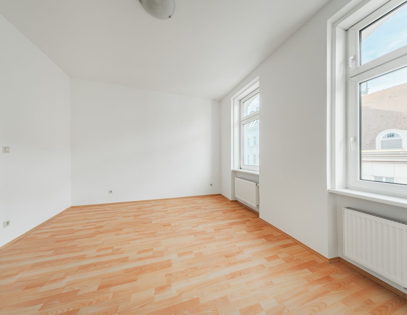 Stilvolle 3-Zimmer-Wohnung mit Einbauküche und sonniger Westausrichtung!