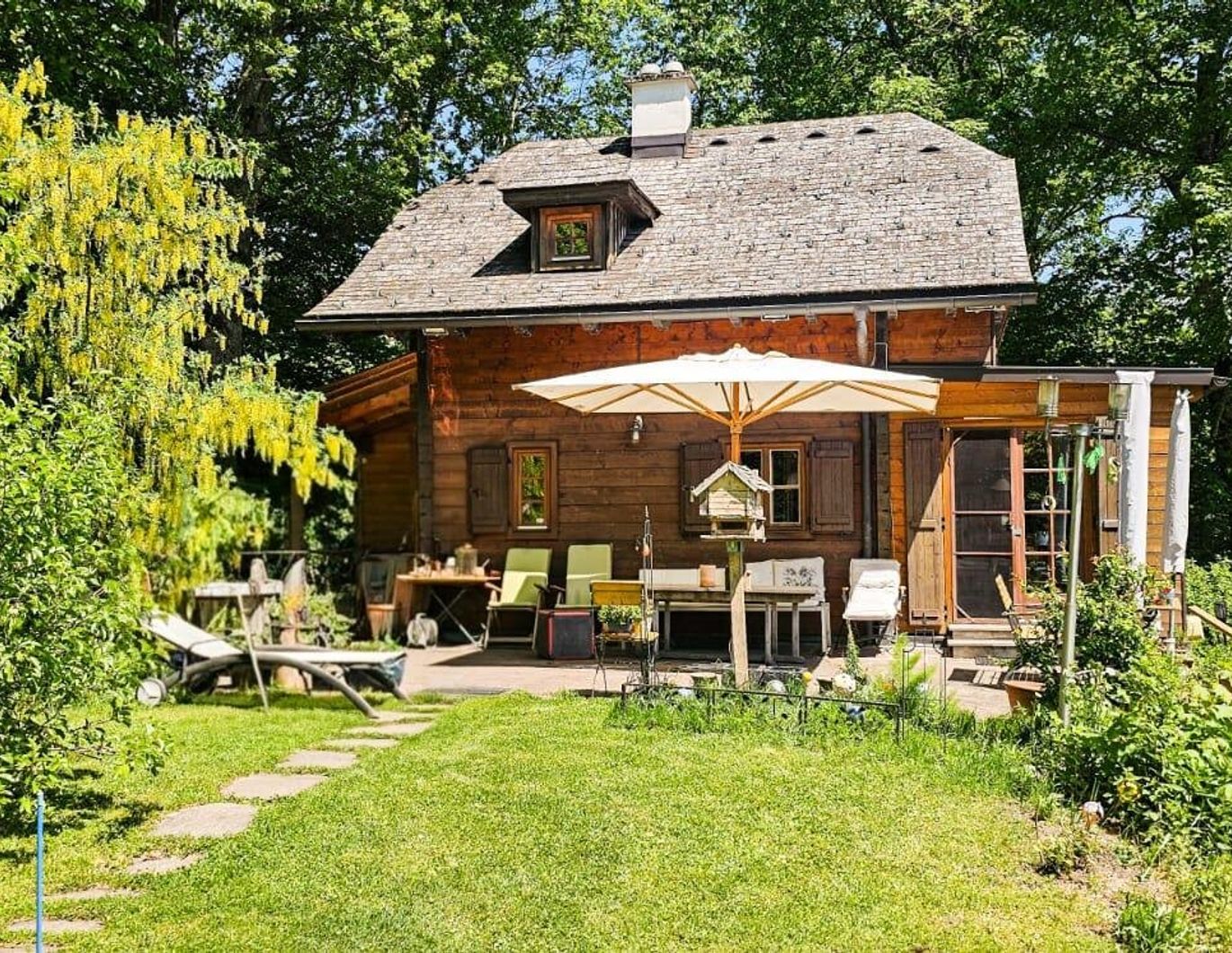 Einmalig! Wochenend-Badehaus am Wallersee auf eigener Parzelle im Grundbuch! Auch als Hauptwohnsitz nutzbar!