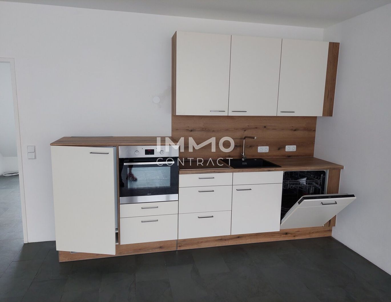 Großzügige - Terrassenwohnung / DG mit Lift im Zentrum von Amstetten