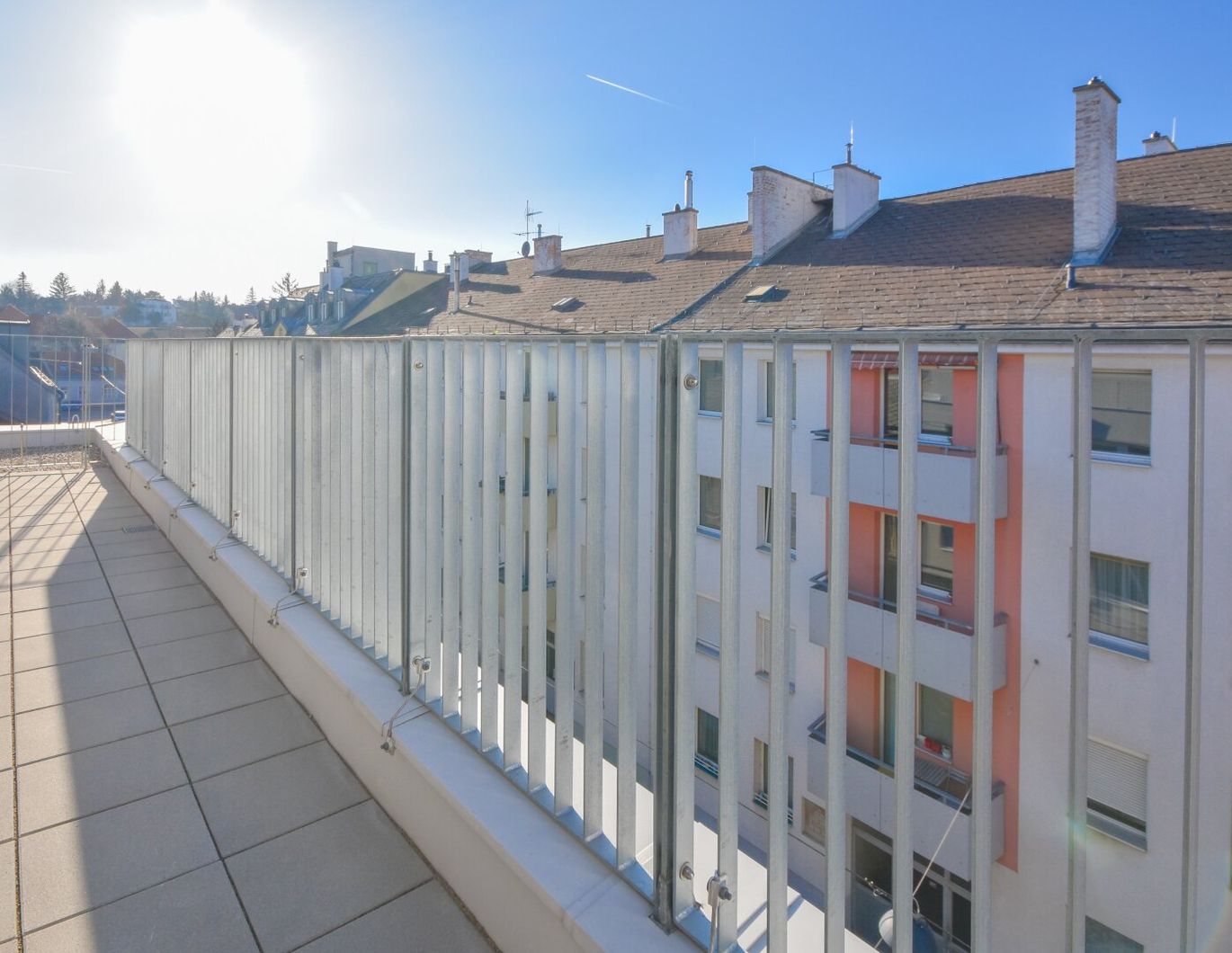 ERSTBEZUG - Ideale 2 Zimmer-Wohnung mit separater Küche und Terrasse