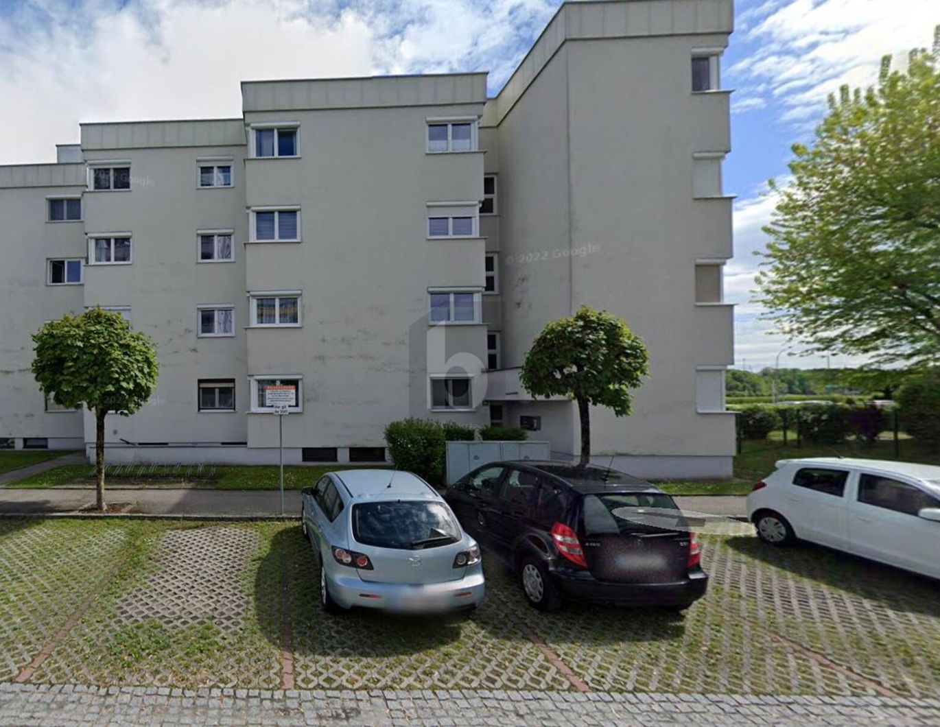 ZENTRALES WOHNEN MIT SONNIGEM BALKON