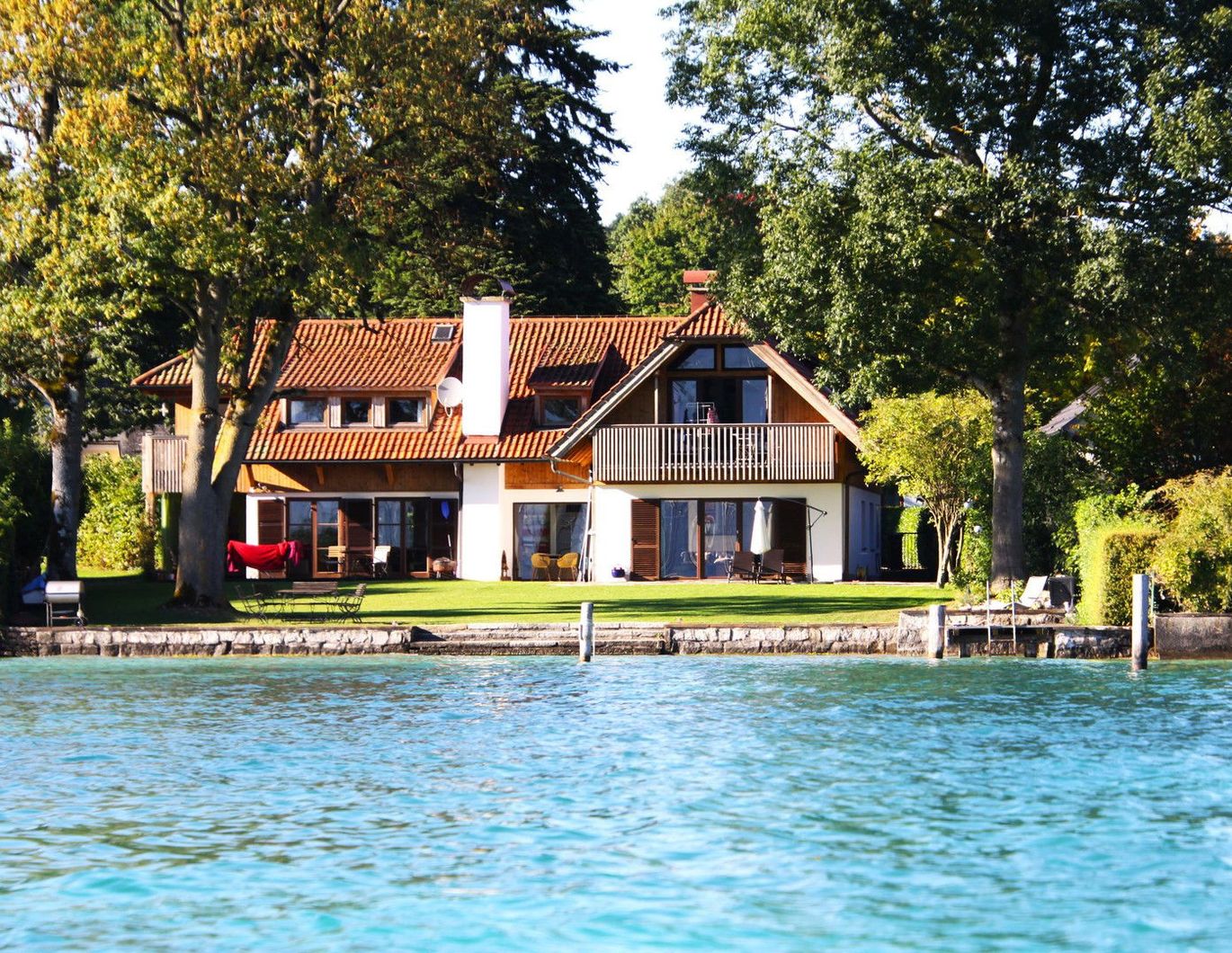 ATTERSEE Freizeitwohnsitz direkt am See mit Bootssteg-Rarität