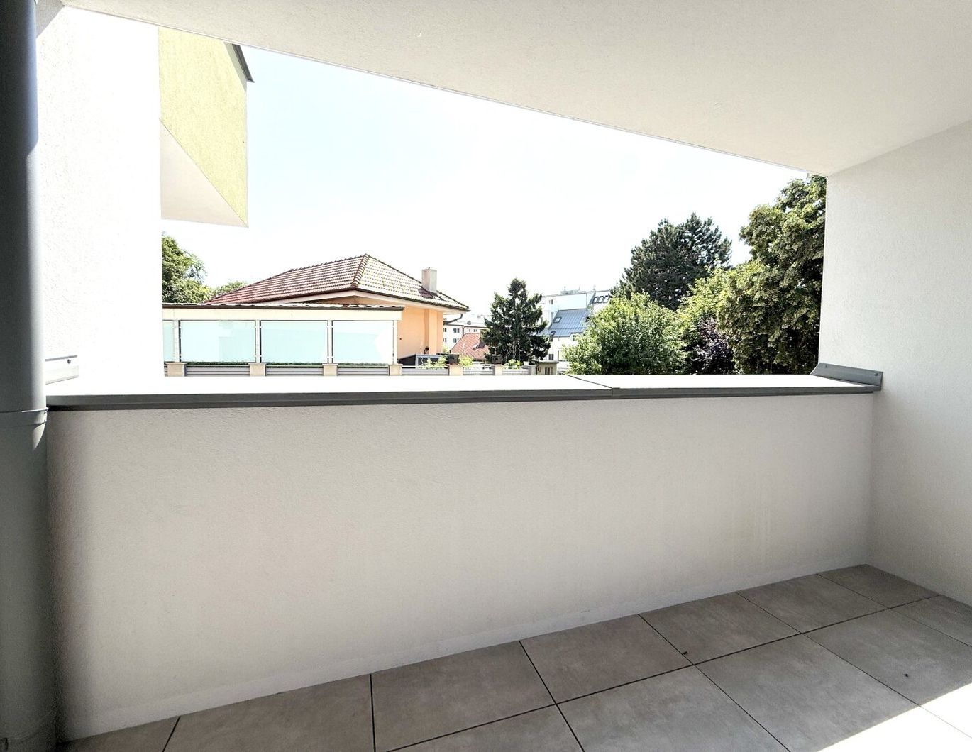 EHK 100 | 3 Zi Familienwohnung mit Loggia + Abstellraum