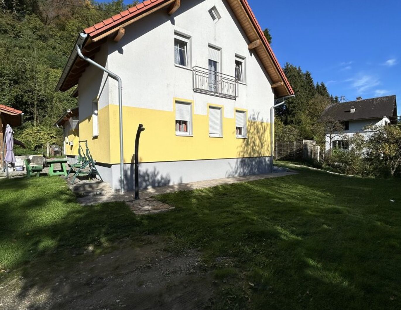 Einfamilienhaus in zentraler Lage von Lambach - Perfekt für Familien mit Platzbedarf!