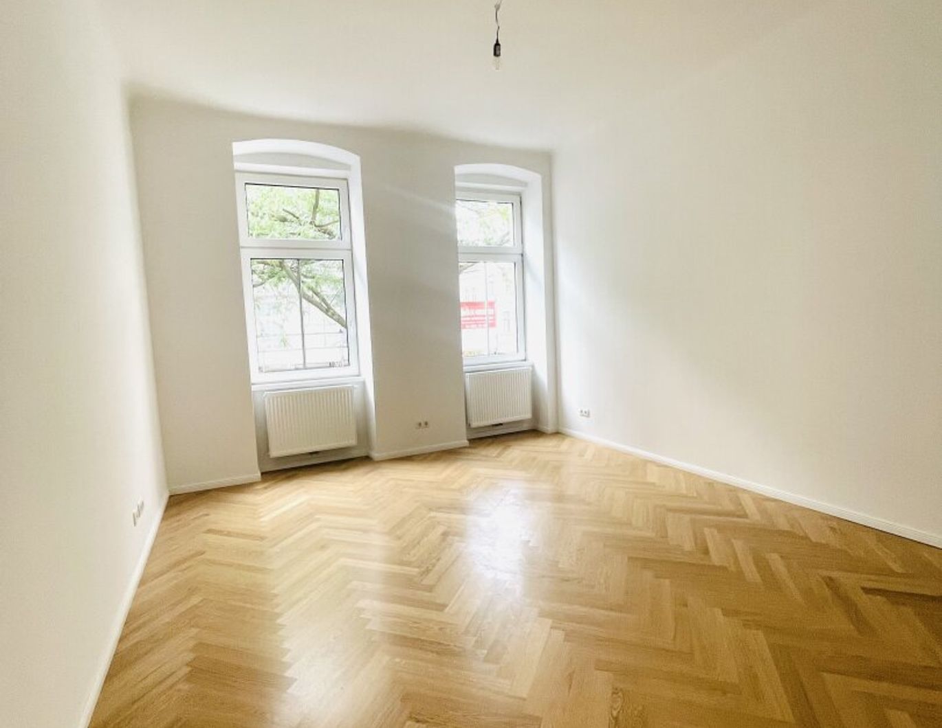 Charmante 2-Zimmer-Wohnung - neu saniert - in 1150 Wien!