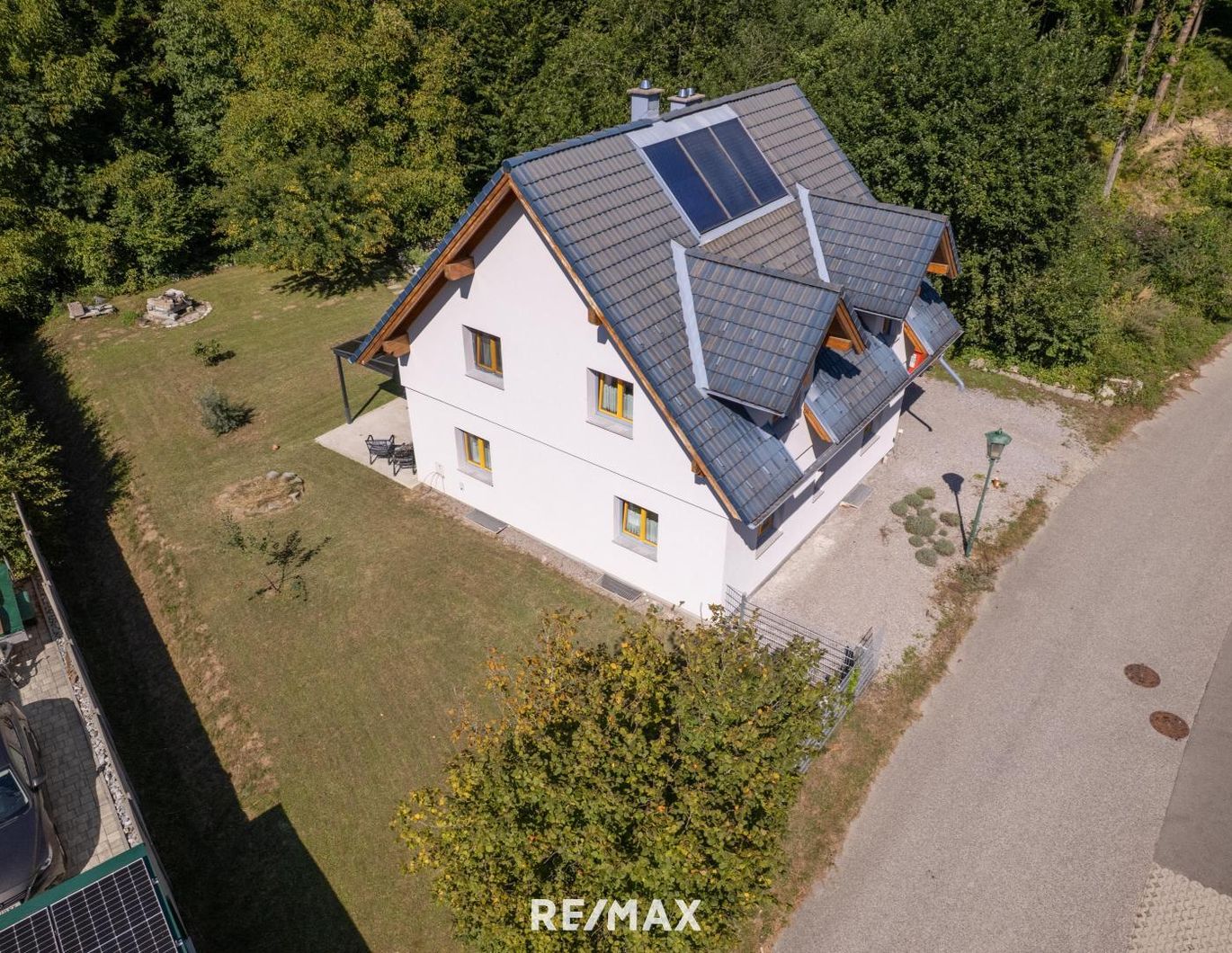 Schönes Holzhaus in absolut ruhiger Waldrandlage