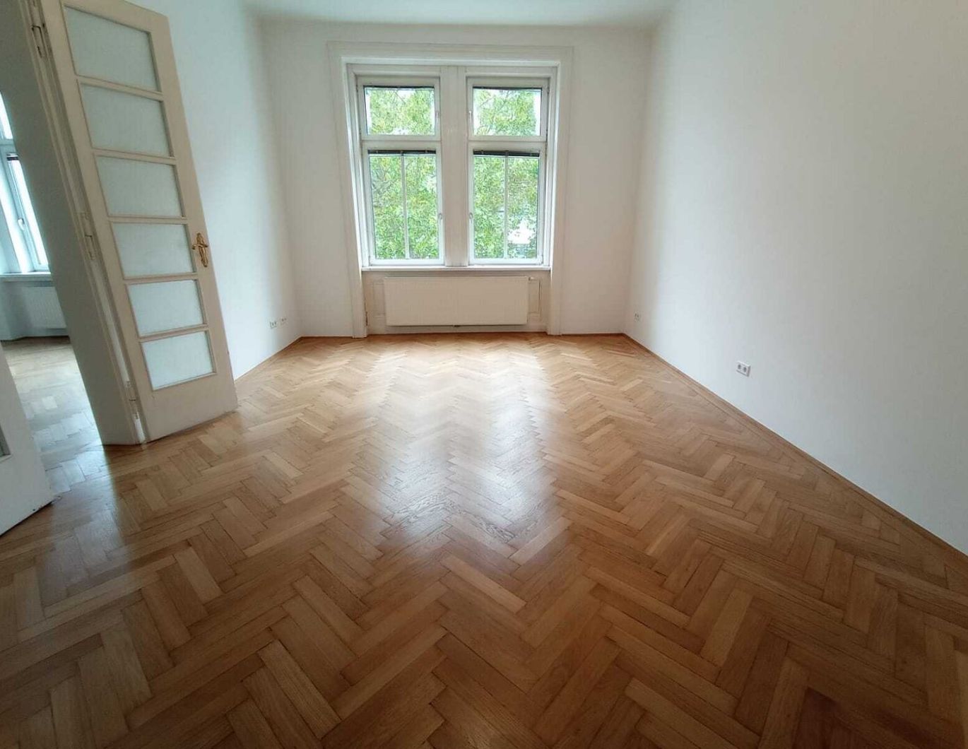 super gepflegte Stilaltbauwohnung ( 3 Zimmer ) im Herzen des Simmering!