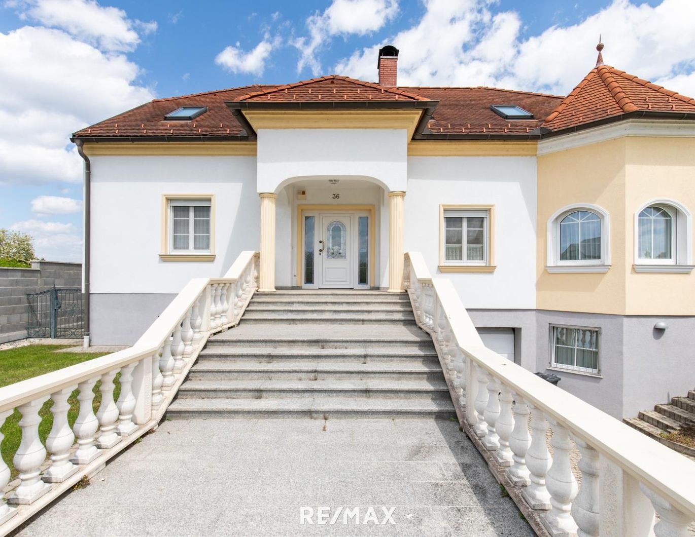 Repräsentatives Mehrfamilienhaus mit eleganter Ausstattung in Ruhelage