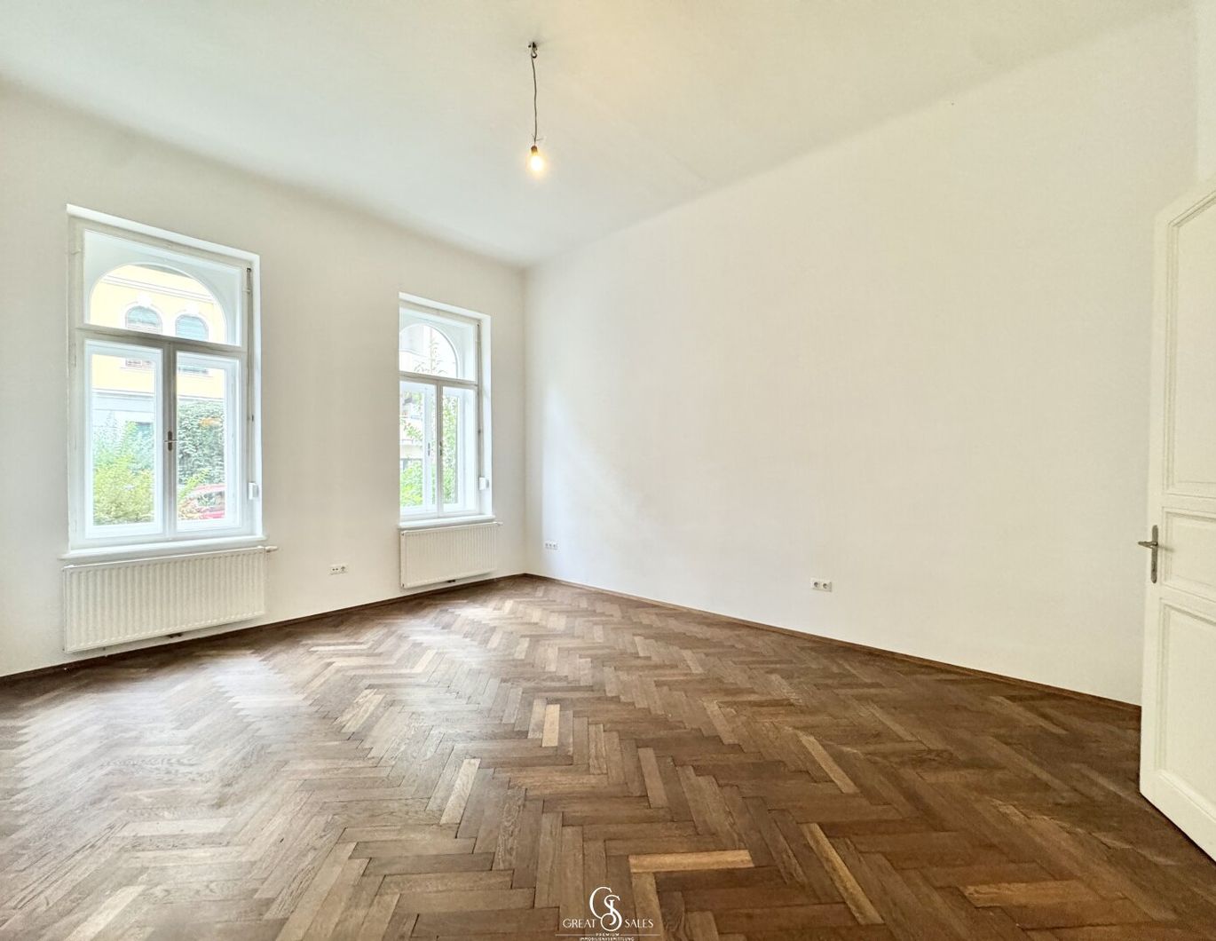 Charmante Ein-Zimmer-Altbauwohnung mit Balkon in zentraler Lage