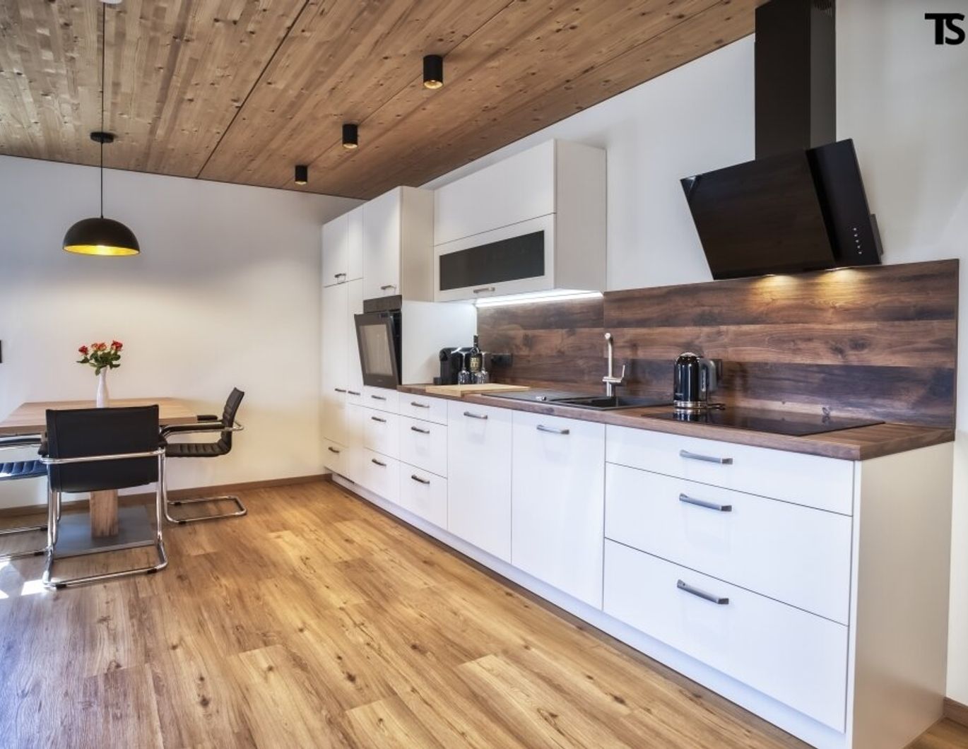 Bregenz: Langen 10 Top W11: Gemütlich & modern vereint - 50 m² 2-Zimmer-Wohnung mit Schwedenofen, hochwertiger Küche und Balkon