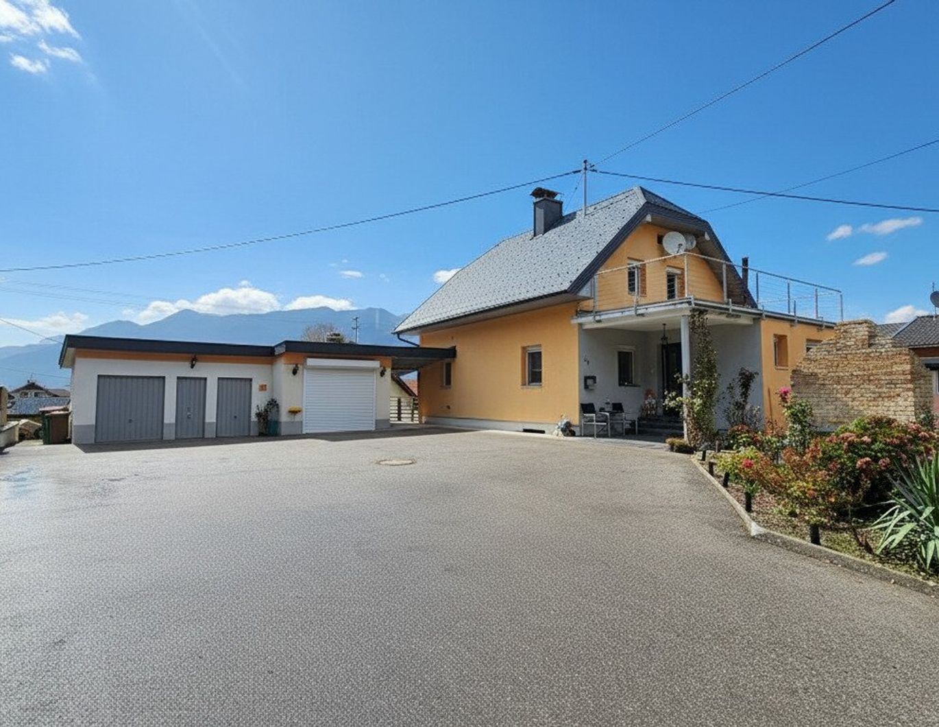 Traumhaftes Einfamilienhaus in Baldramsdorf: Platz für Familie und Freizeit!