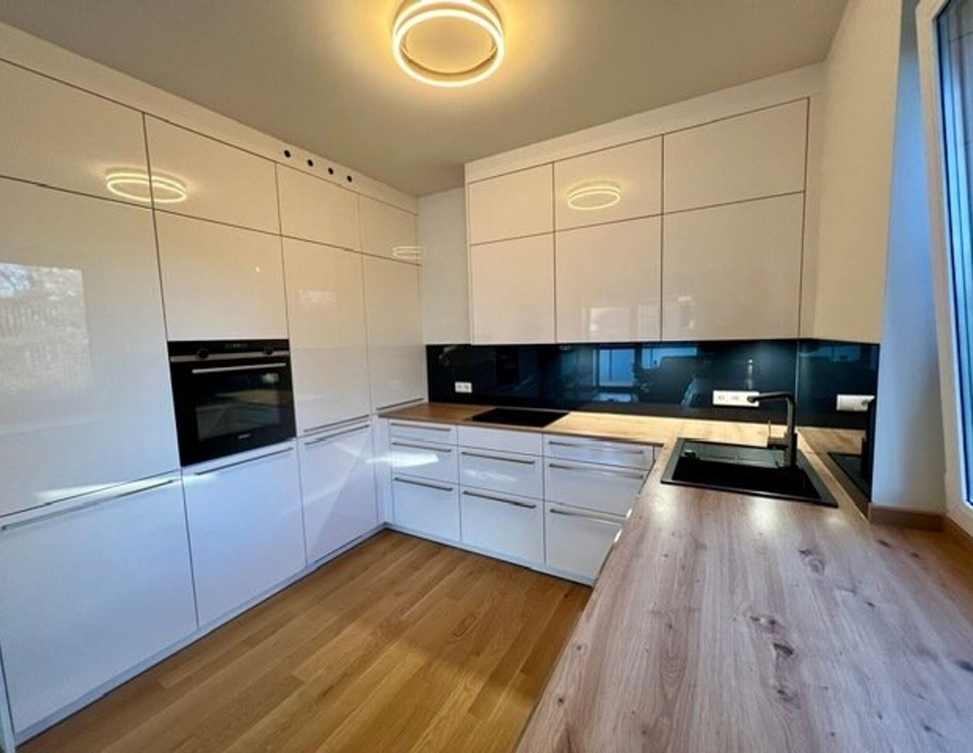2-Zi.-Wohnung mit 18m² Balkon - Toplage Krumpendorf
