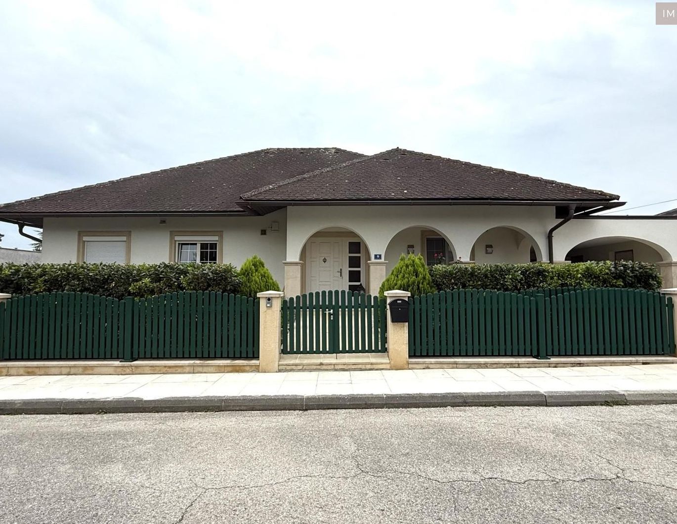 Gepflegtes Haus mit viel Platz für die ganze Familie! Luftwärmepumpe! PV-Vorbereitung!