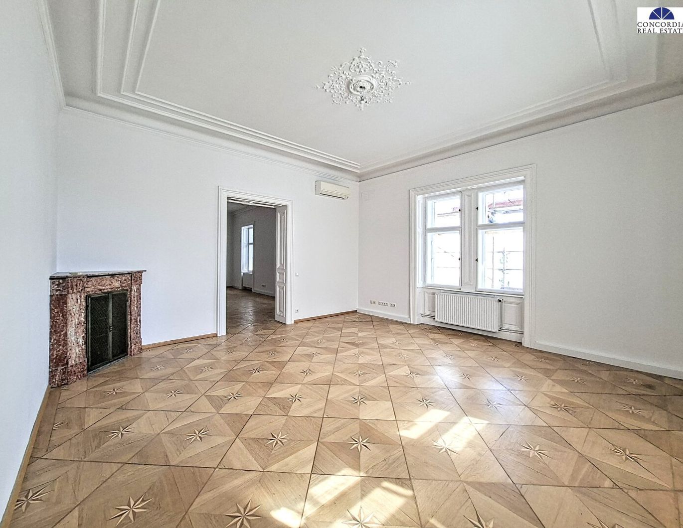 Altbaujuwel -3 Zimmer auf 130 m² - Herrschaftliches Wohnen beim Rathauspark