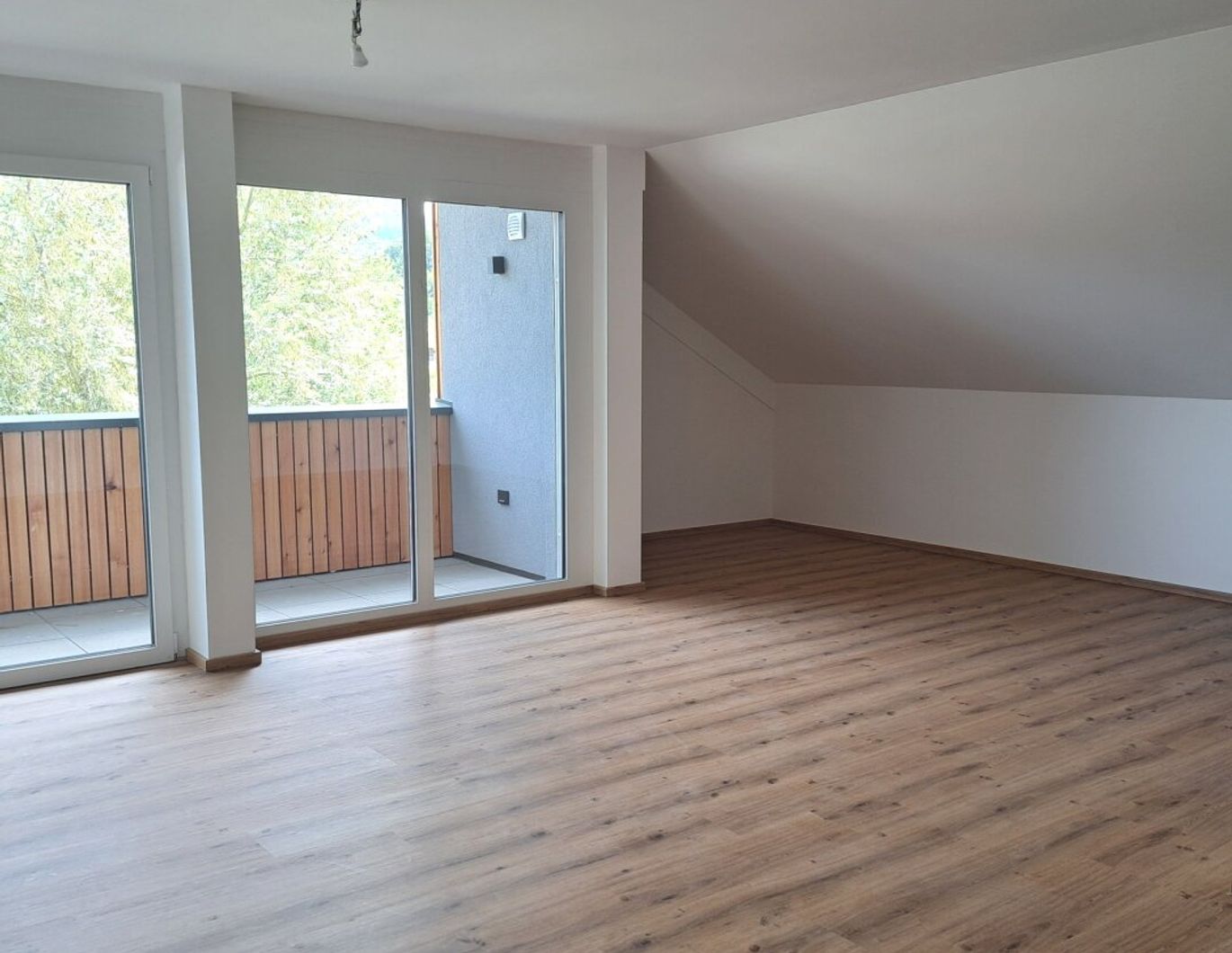 Salzburg/Hinterreit: Seniorenfreundliche Mietwohnung in betreuter Wohnanlage Haus B, Top 22 mit 120,20m² WNFL