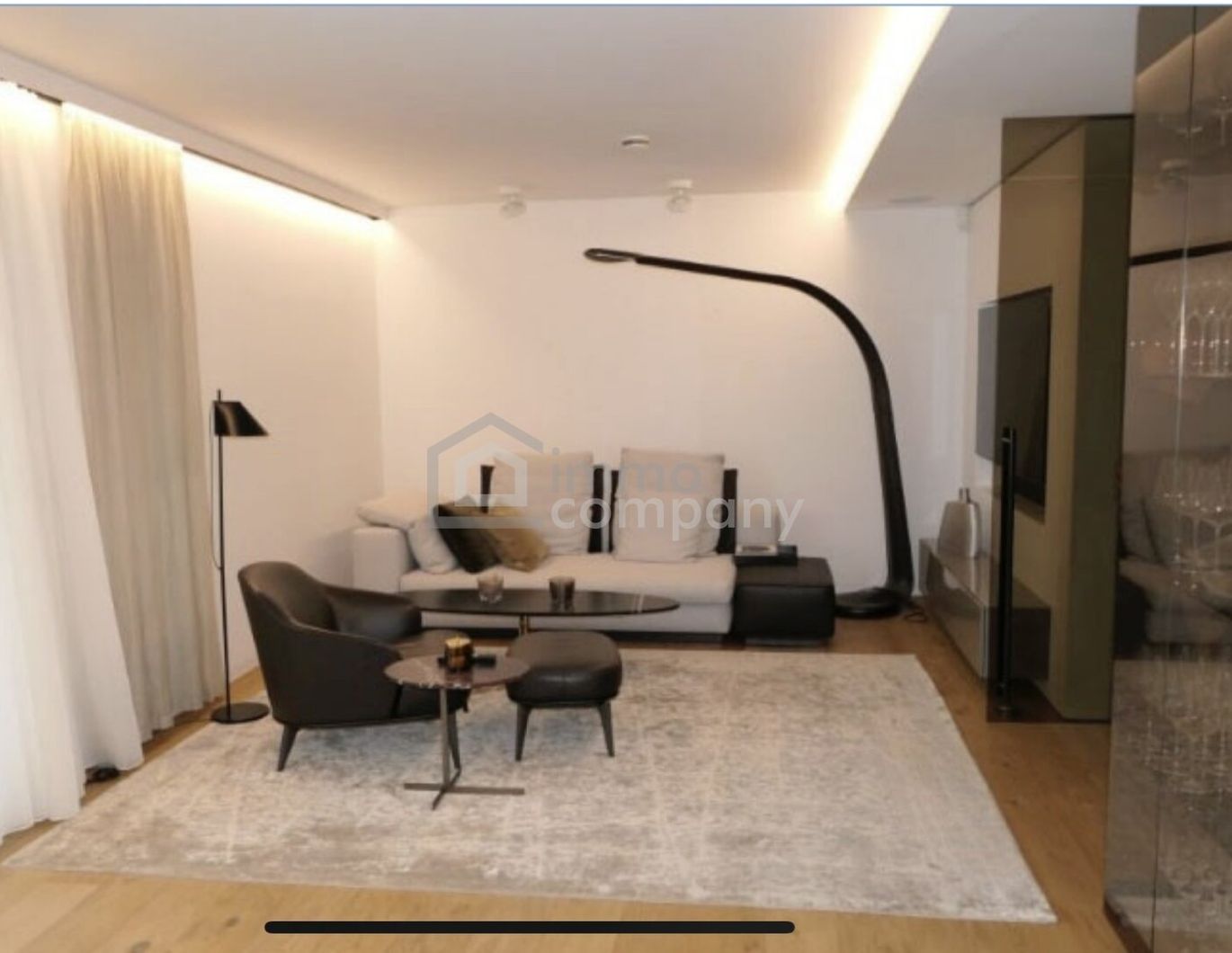 Elegante 4-Zimmer-Wohnung in 1180 Wien: Top-Ausstattung, 2 Balkone, Garage!