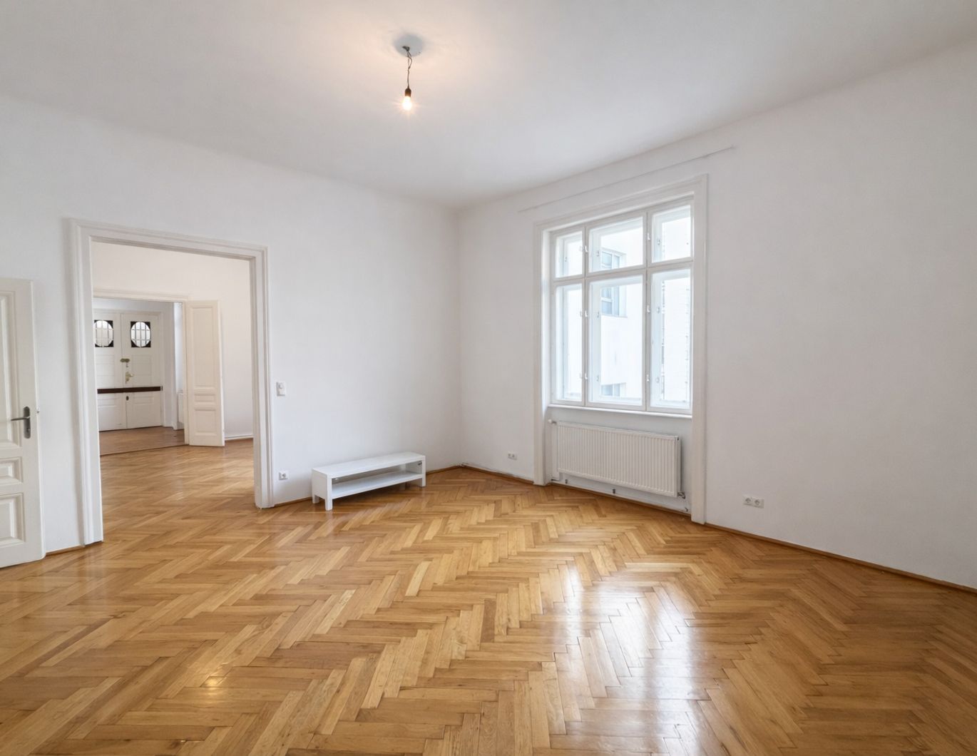 Stilvolle Altbauwohnung in renoviertem Gründerzeithaus - 3,5 Zimmer in grüner Hofruhelage