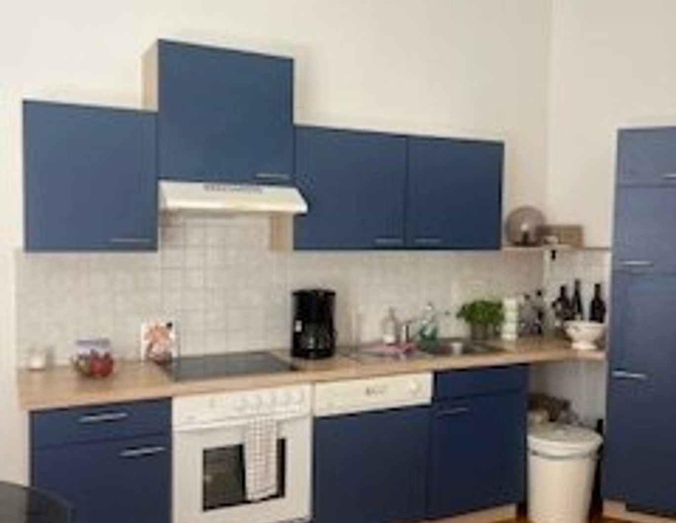 Stilvolles Wohnen: Altbauwohnung in Zentraler Lage, gepflegt und lichtdurchflutet- Ihr neues Zuhause wartet!